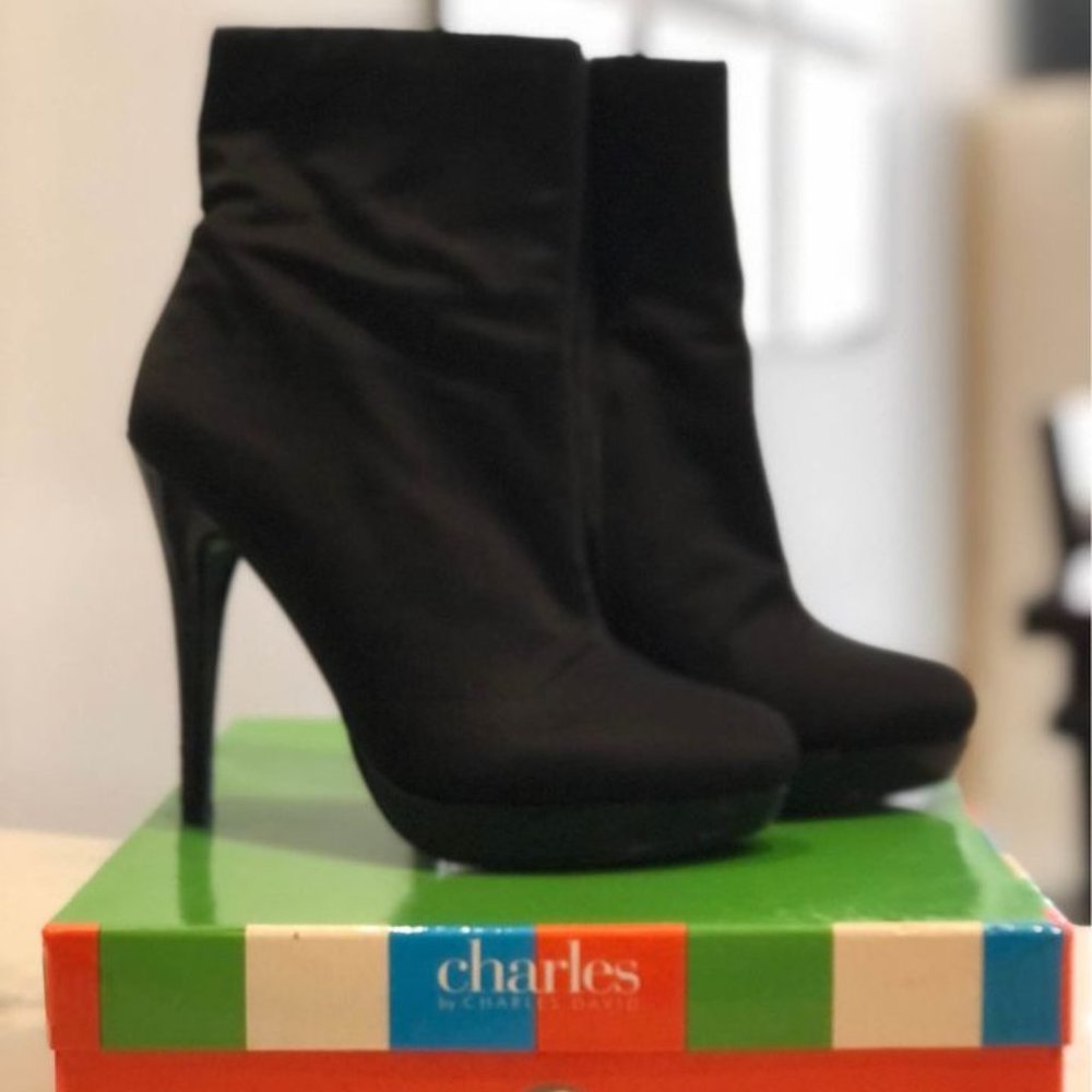 Charles by Charles David Avenger Booties